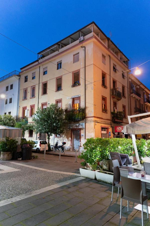 B&Business - Fibra Ultraveloce, Angolo Fitness, Smartworking & Parcheggio Coperto Su Richiesta Cosenza Buitenkant foto